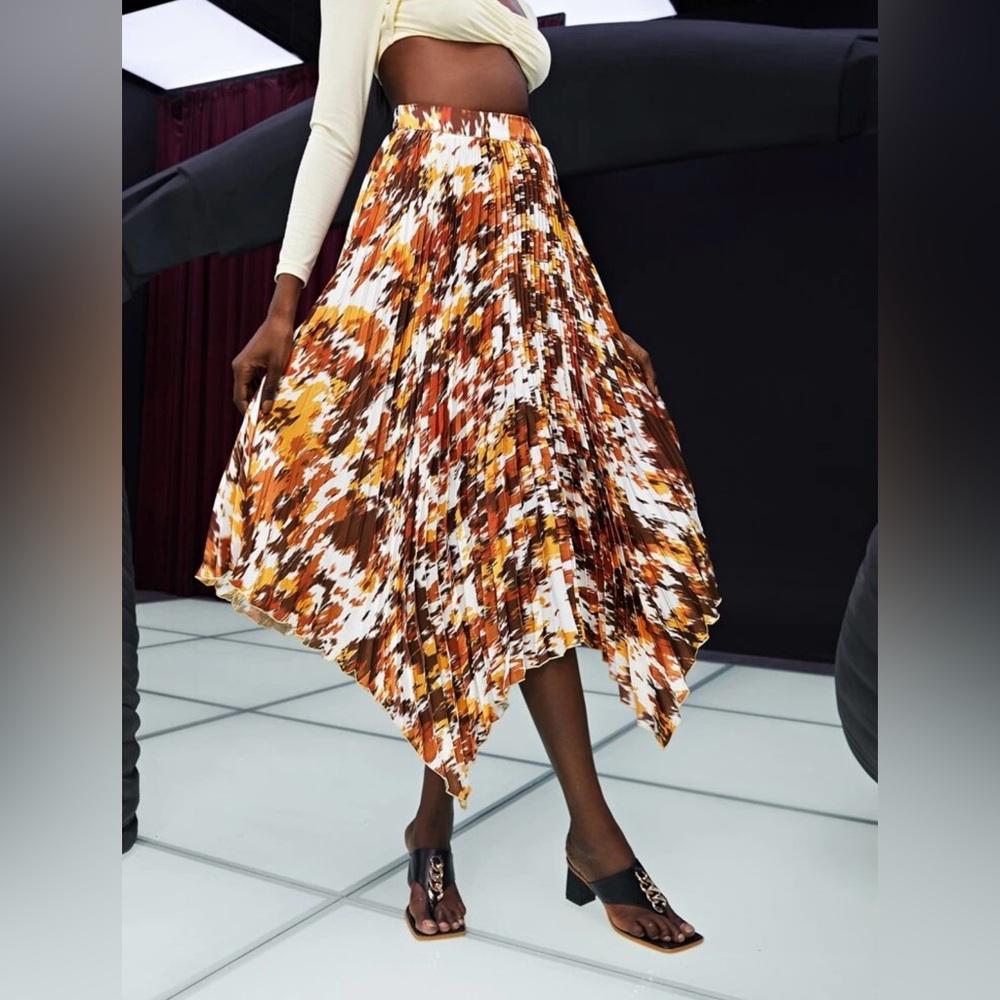 🍂✨ Women’s VCAY Allover Print Hanky Hem Pleated Skirt ✨🍂